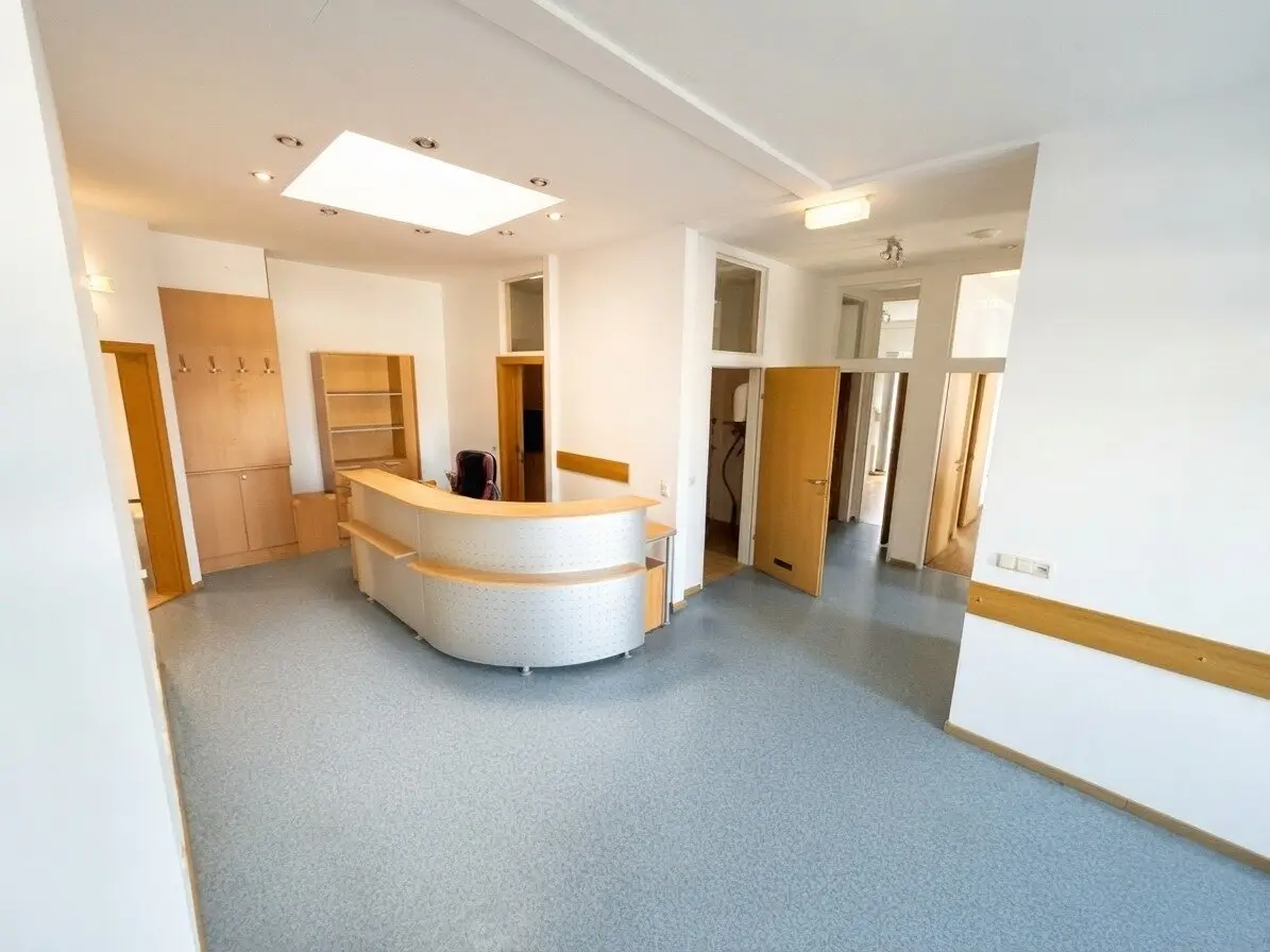 The ideal space for your OFFICE Fieldbach on 88.10 m² including terrace