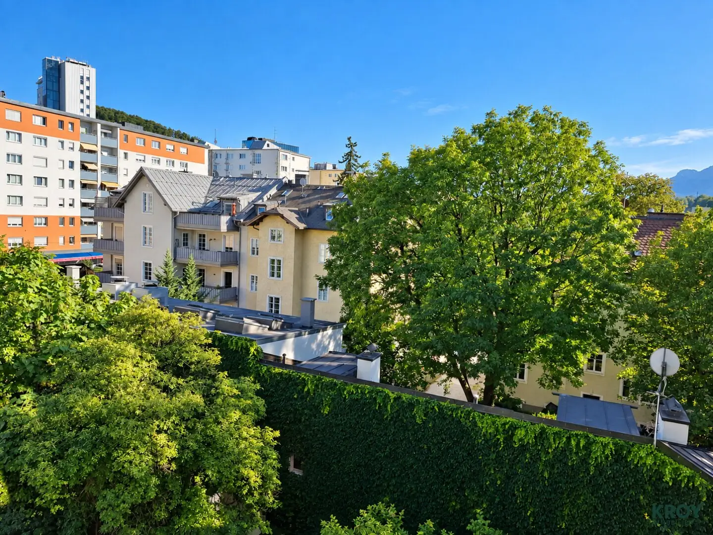 3-Zimmer-Wohnung in Ruhelage mit Grünblick, Südloggia & Garage