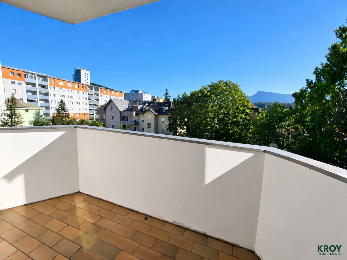 3-Zimmer-Wohnung in Ruhelage mit Grünblick, Südloggia & Garage