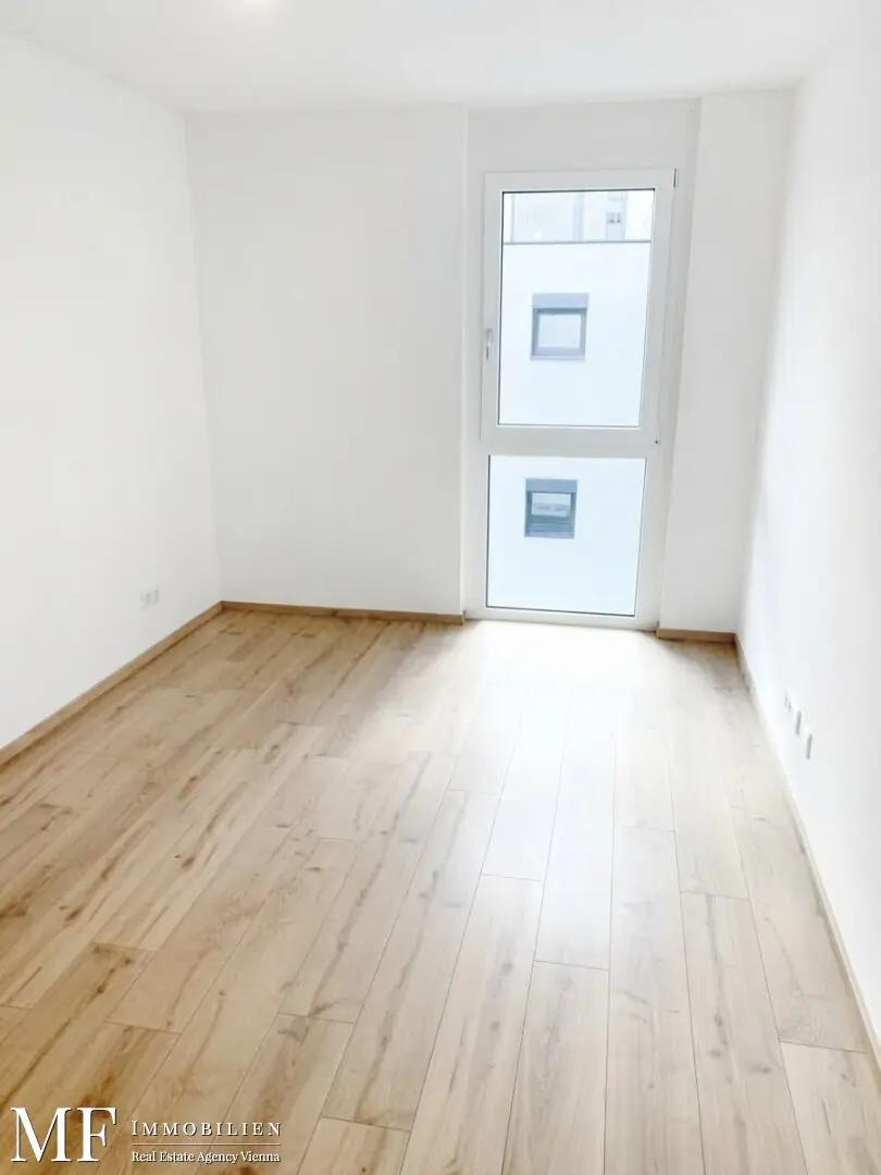 Neuwertige 2 Zimmer mit Balkon, befristet vermietet