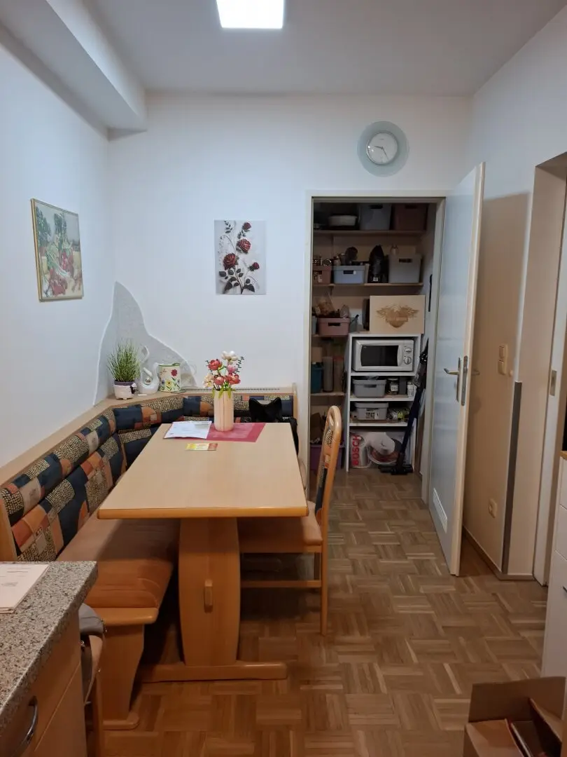 Modern 3-room apartment in Luftenberg with loggia, terrace, garage and elevator – 788€ rent