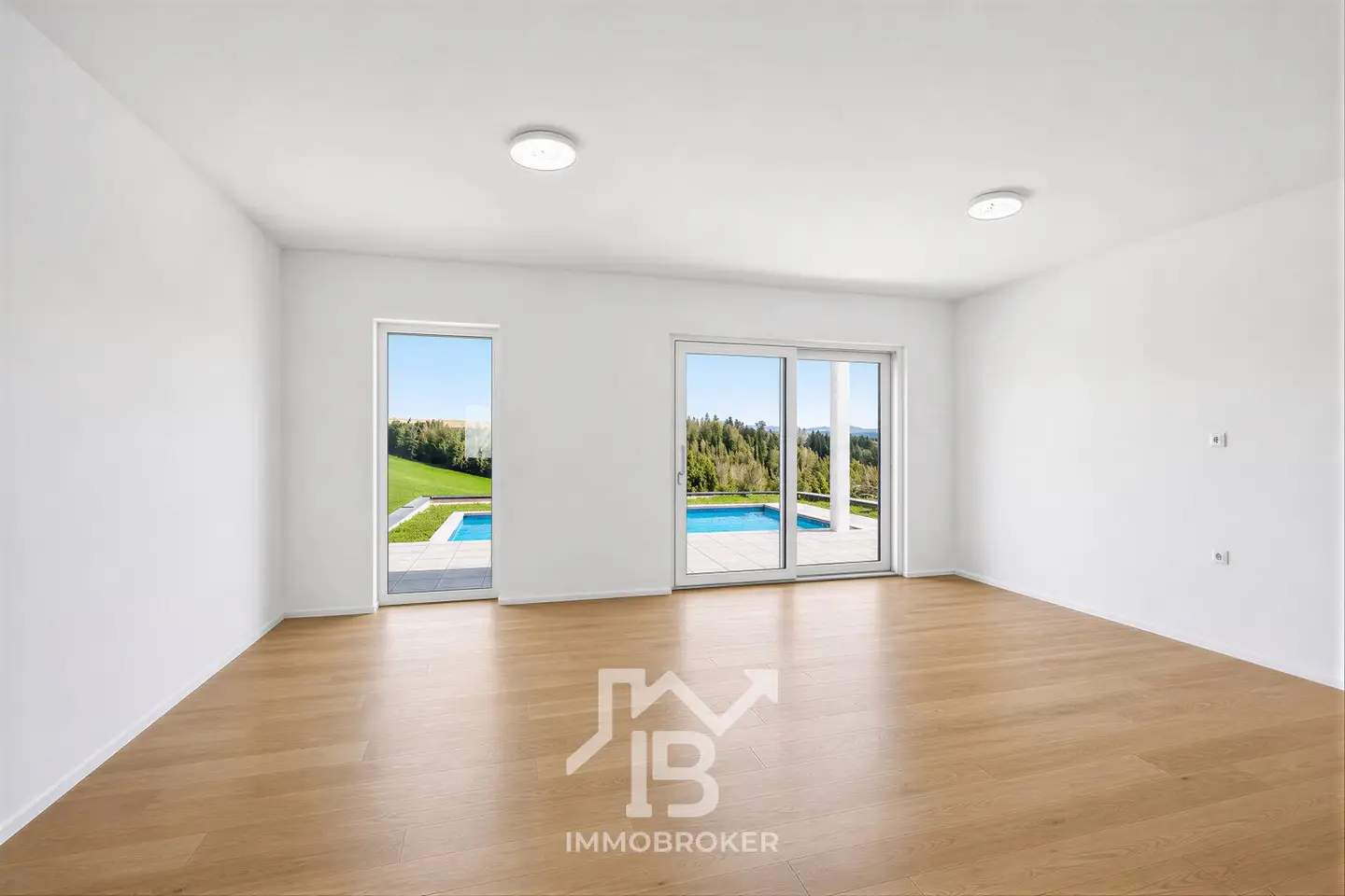 New build with pool: 5-room semi-detached house near Linz, heat pump &amp; carport