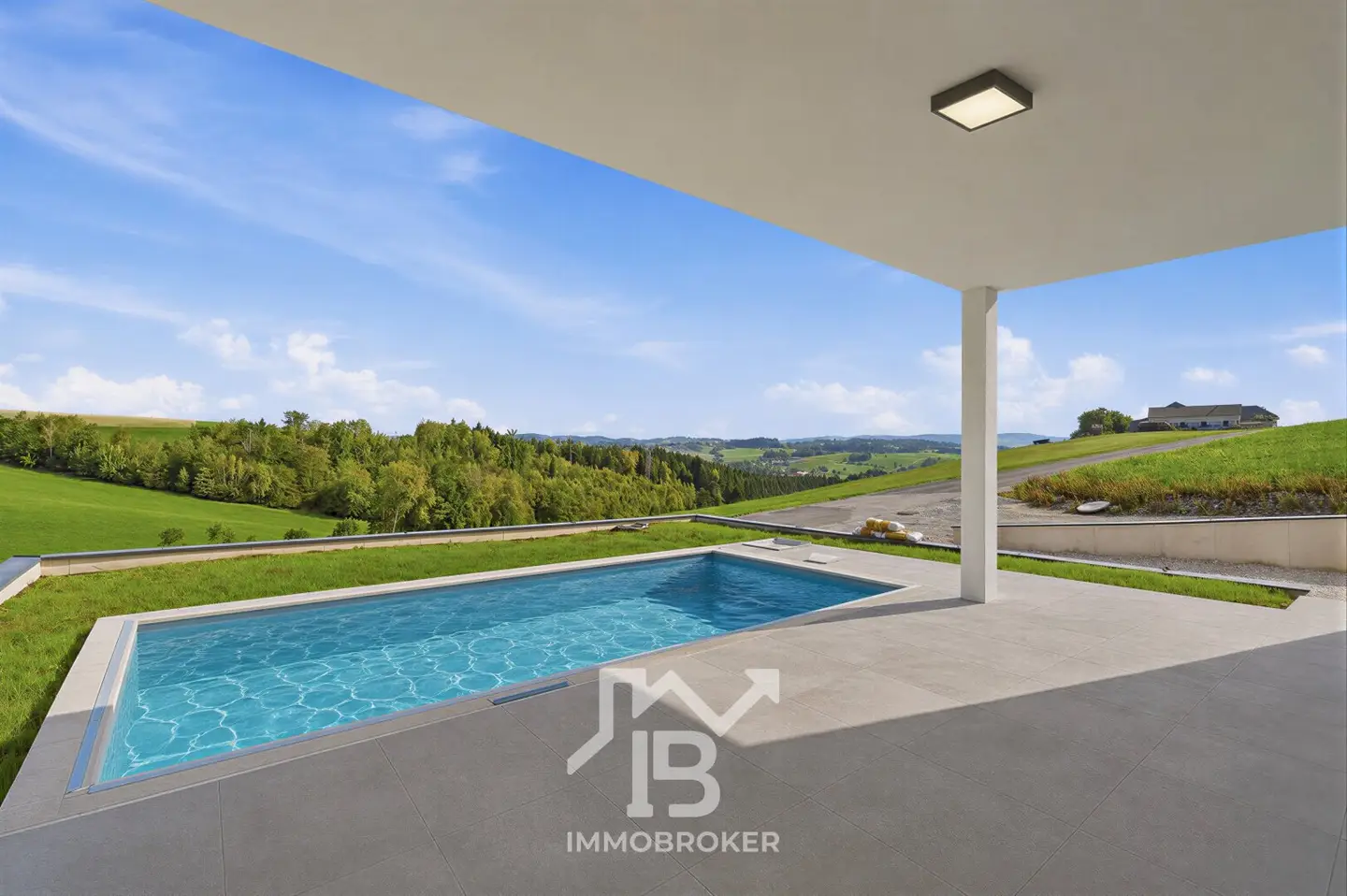 New build with pool: 5-room semi-detached house near Linz, heat pump &amp; carport