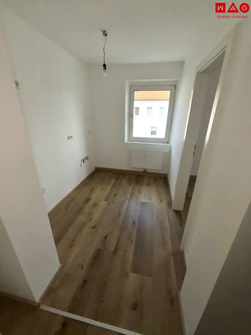 Gemütliches Familiendomizil nach hochwertiger Sanierung ab sofort bezugsbereit: 4-Zimmer-Wohnung mit individuellem Gestaltungspotenzial und modernem Ambiente im grünen Steyr-Münichholz!