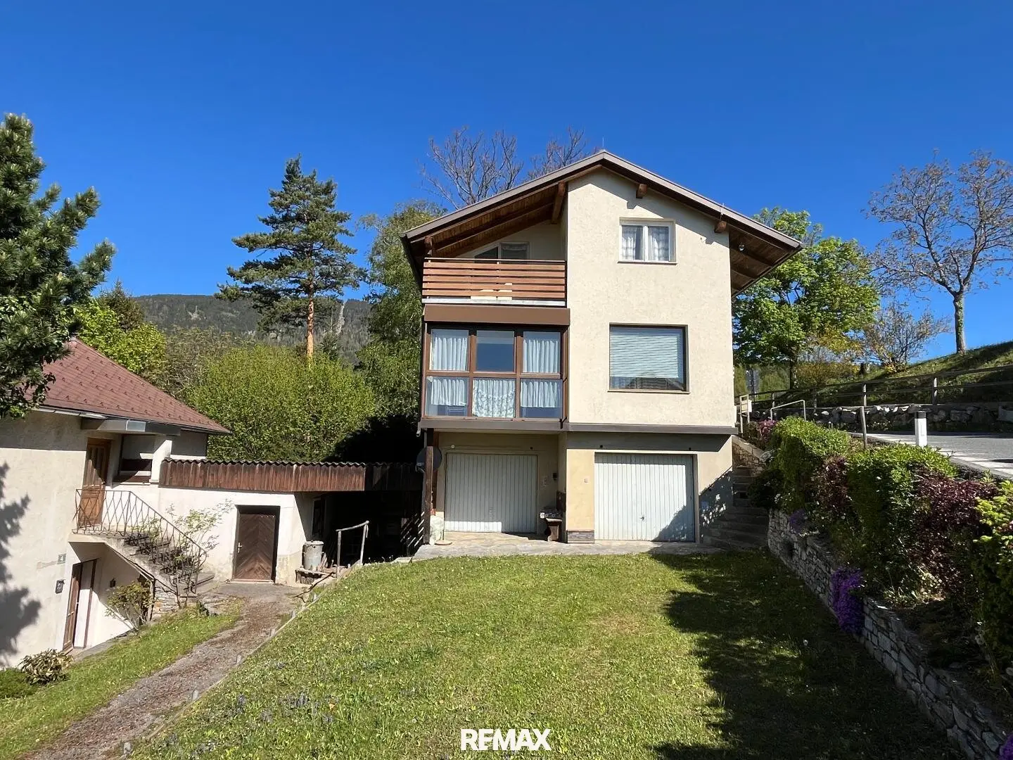 Preisreduktion! 2 Häuser mit hohem Sanierungsbedarf aber zahlreichen Umbau- und Gestaltungsmöglichkeiten auf einem über 2.000 m² Grund in St. Radegund bei Graz
