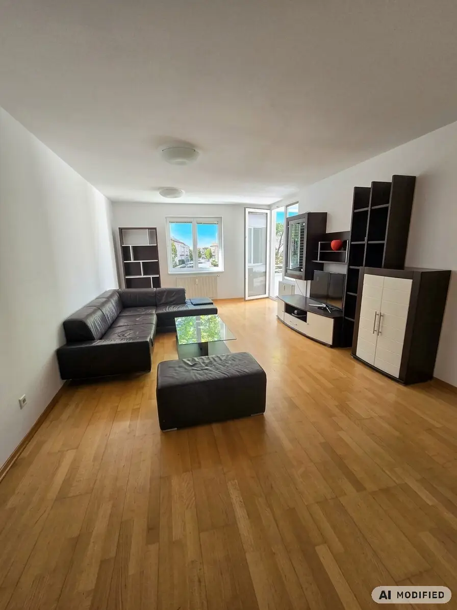 Quiet Wohnung with green courtyard and playground