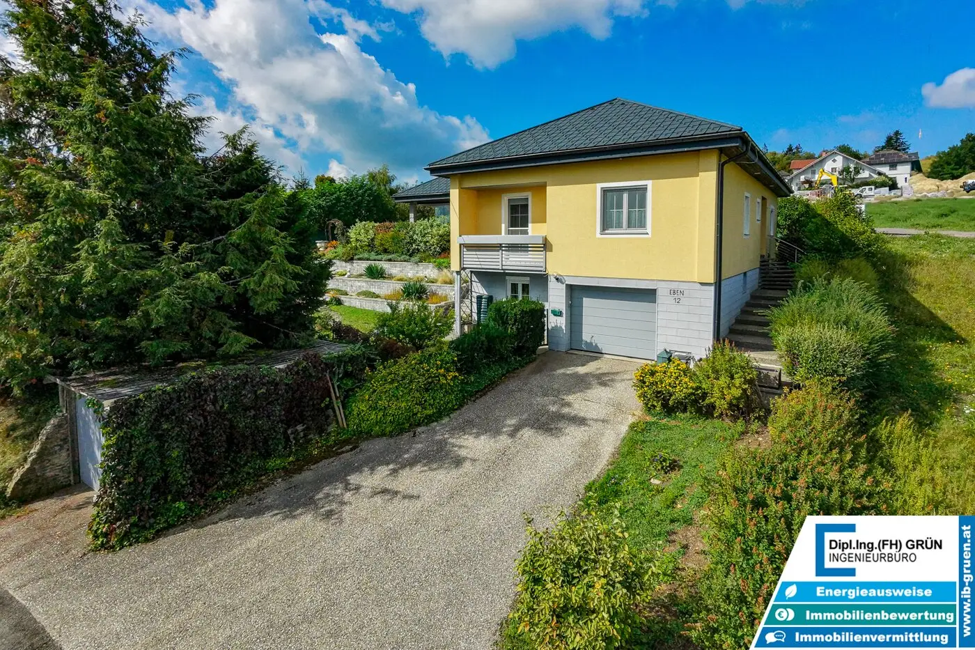 Wohnen mit Weitblick nahe Linz – Schwimmteich, PV &amp; Wärmepumpe