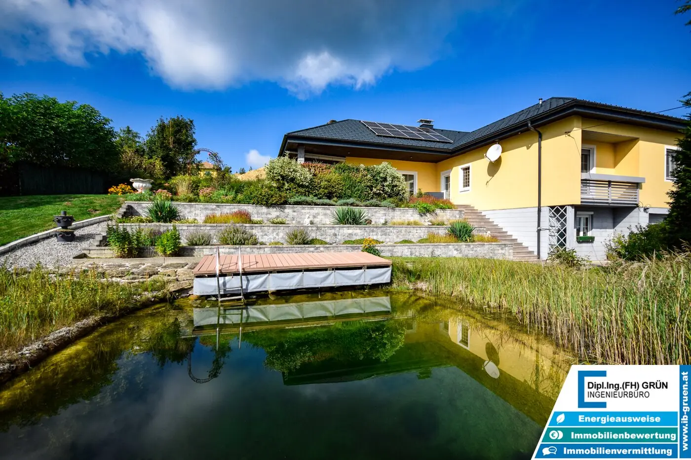 Wohnen mit Weitblick nahe Linz – Schwimmteich, PV &amp; Wärmepumpe