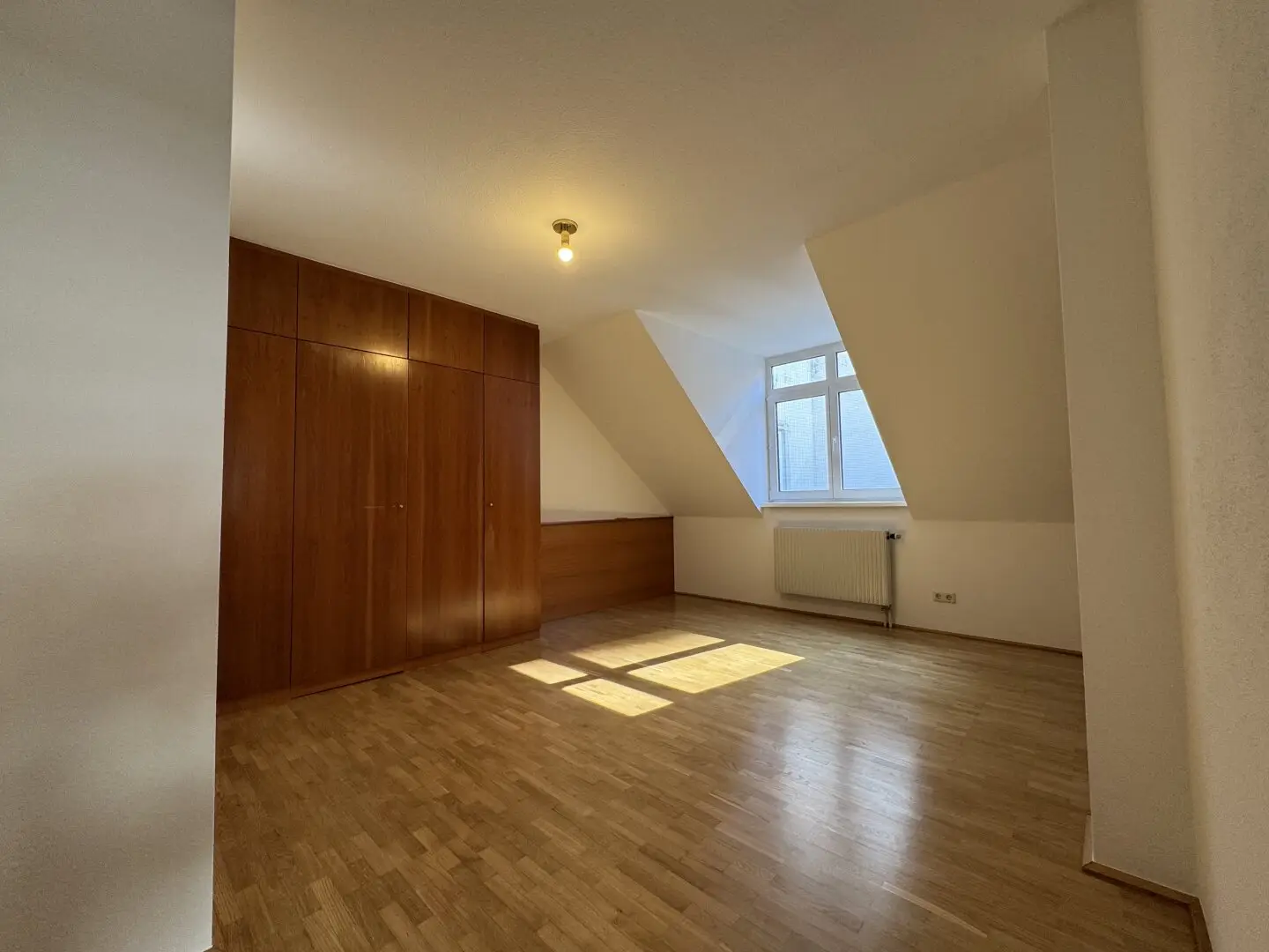 Roof terrace rental apartment in top location near the city center