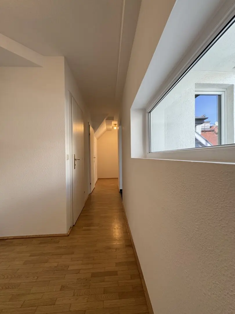 Roof terrace rental apartment in top location near the city center