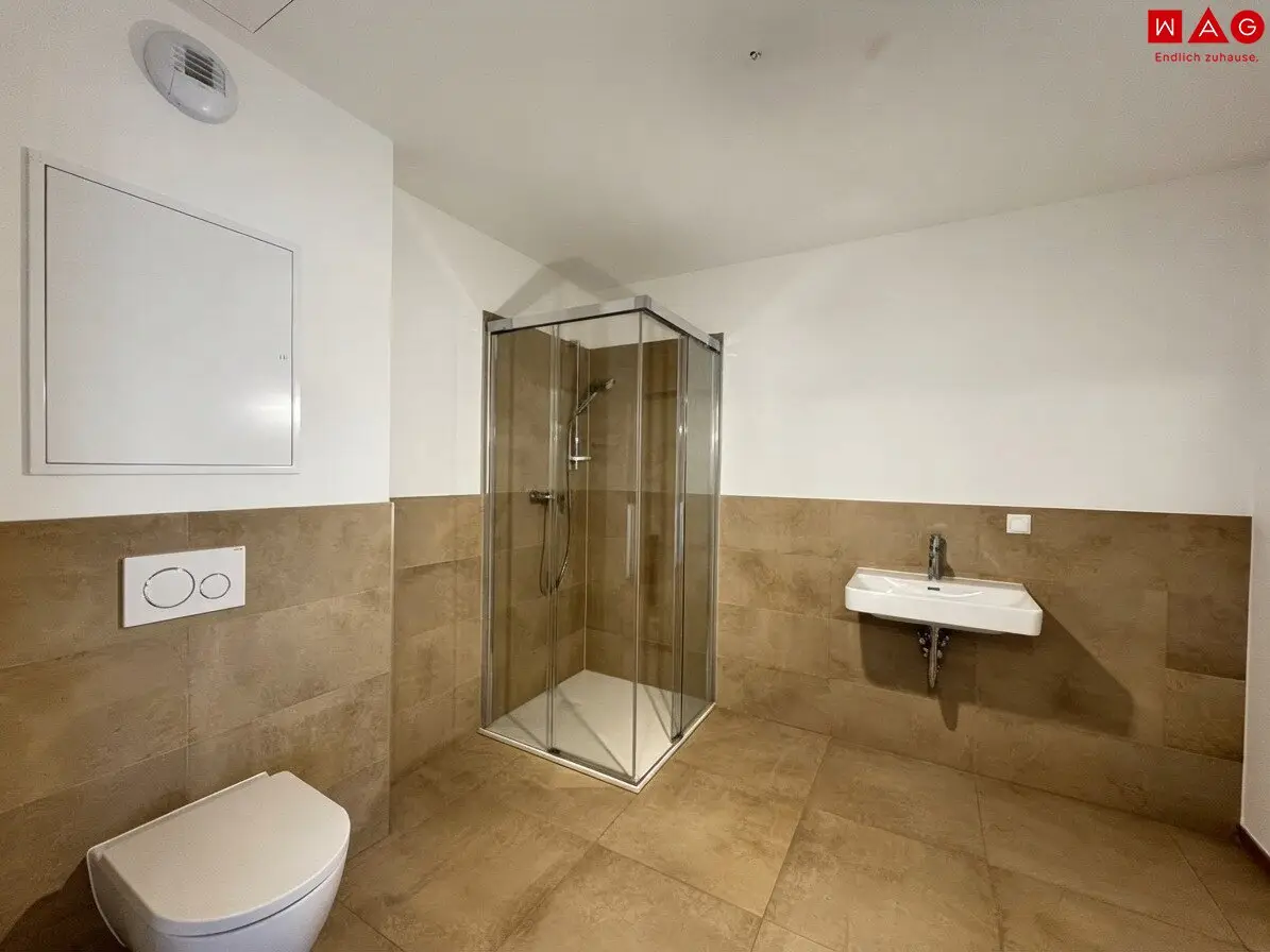 Interesting 3-room penthouse apartment!