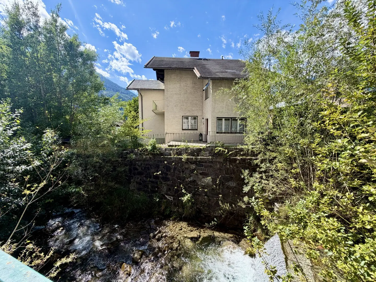WO WOHNTRÄUME GESTALT ANNEHMEN – HAUS MIT POTENTIAL IM HERZEN VON OBERVELLACH IM MÖLLTAL!