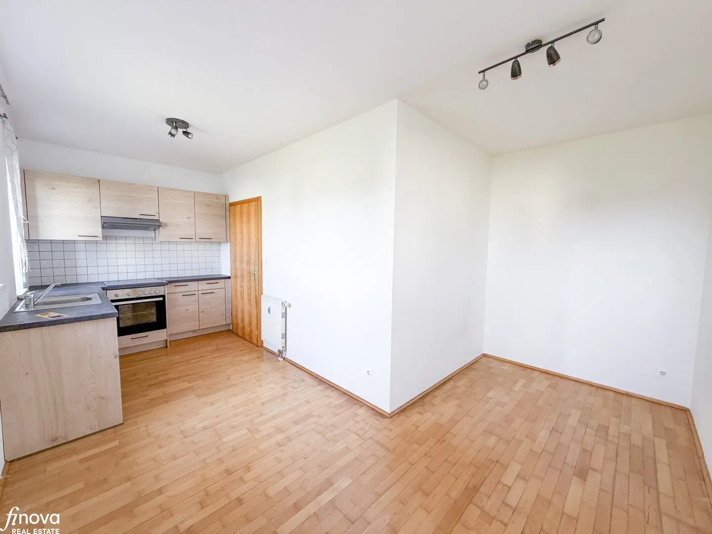Charming 2-room apartment with balcony and underground parking space in quiet location of Kalsdorf