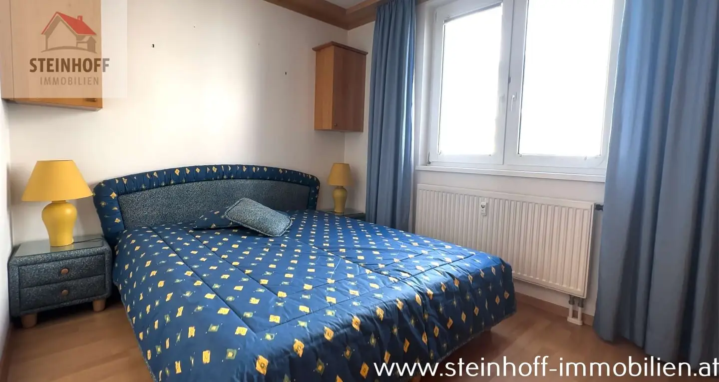 Neuwertige Wohnung mit Lift und Keller