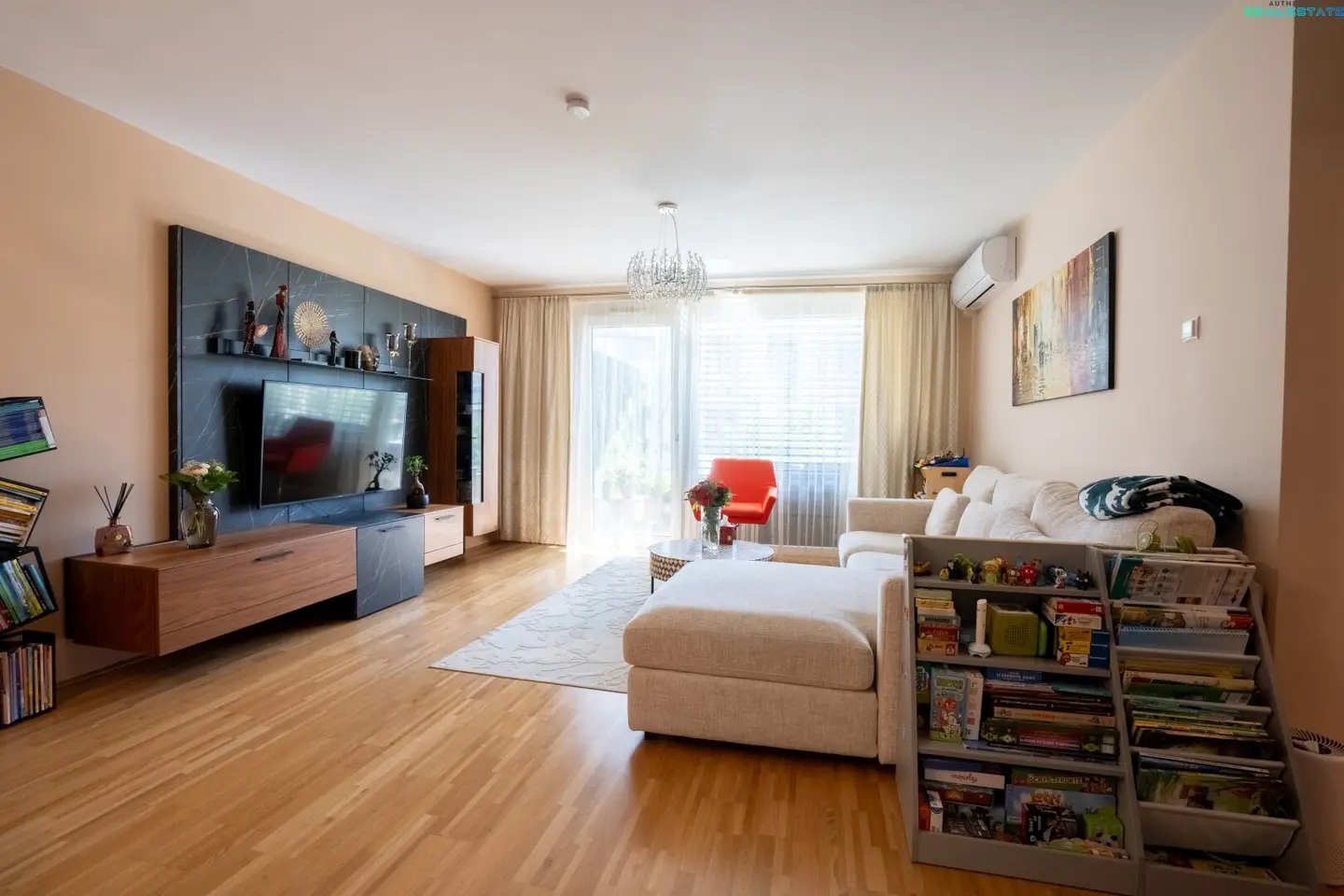 CITY. GREEN. HOME. | Elegant and stylish 3-room apartment with balcony and air conditioning