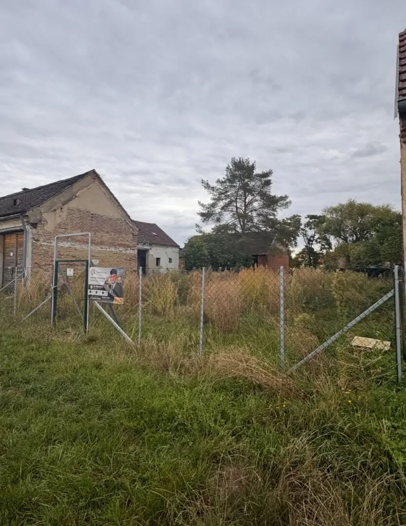 Building plot 681m² in 2224 Niedersulz – Your dream plot in Lower Austria!','de':'Baugrundstück 681m² in 2224 Niedersulz – Ihr Traumgrundstück in Niederösterreich!