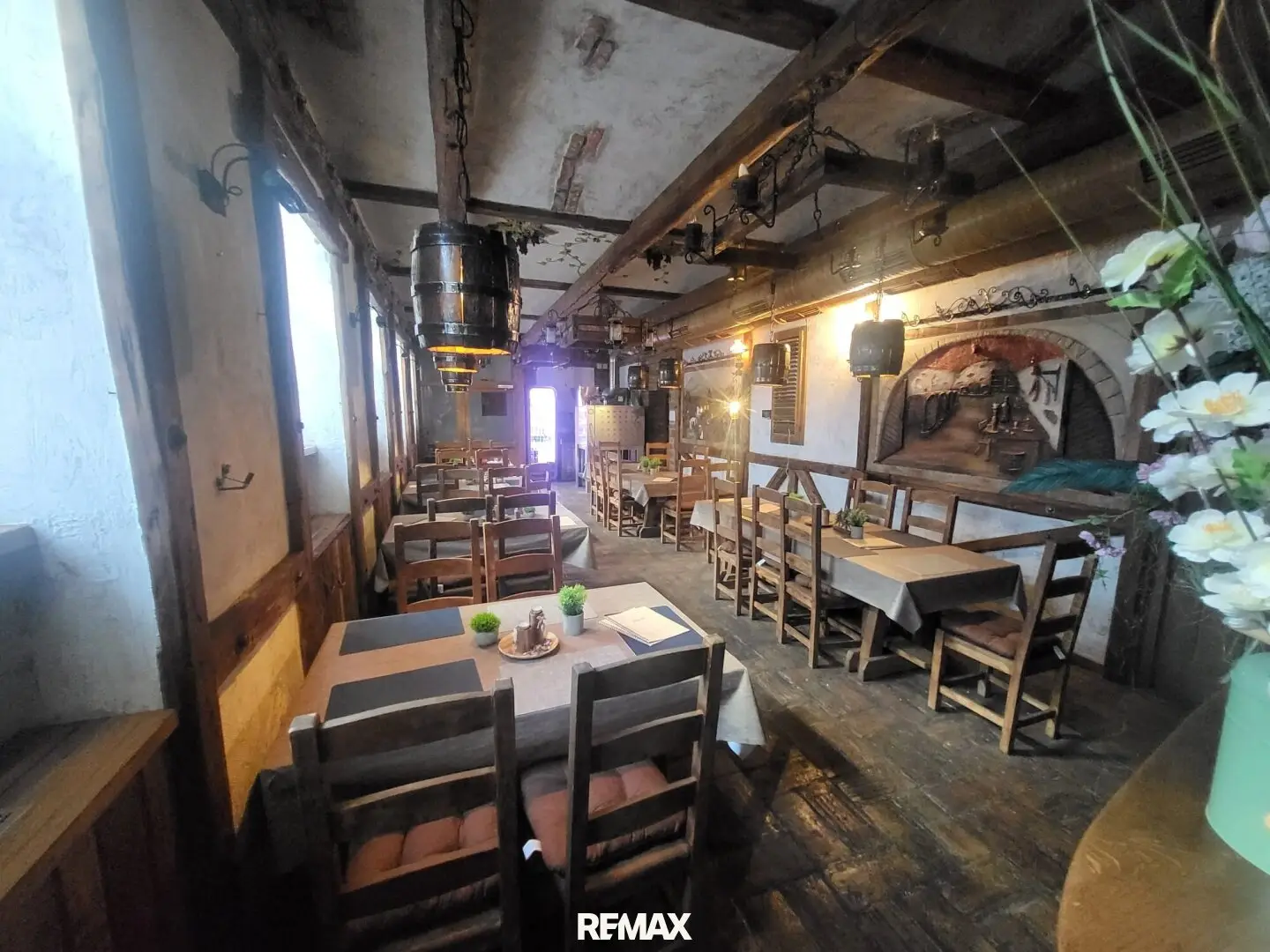Restaurant charcoal grill available