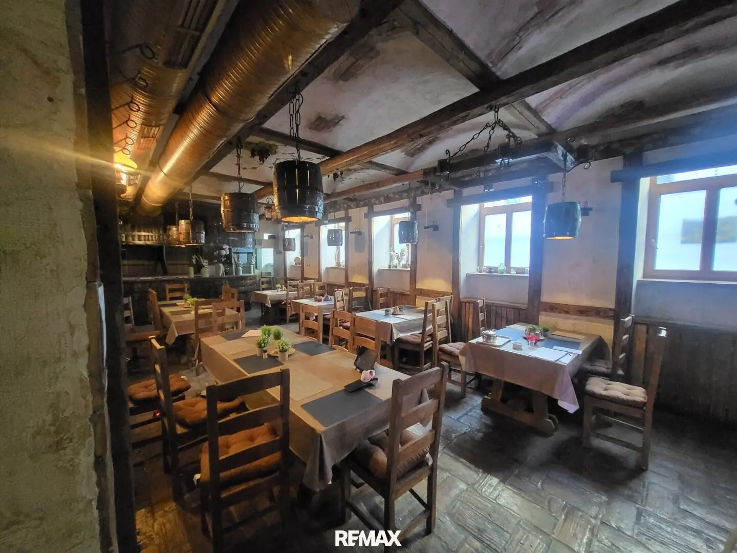 Restaurant charcoal grill available