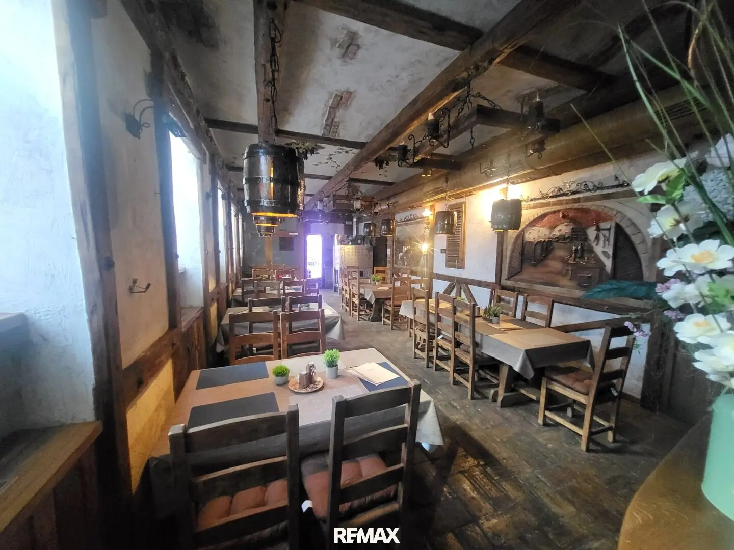 Restaurant-Holzkohlengrill abzugeben !