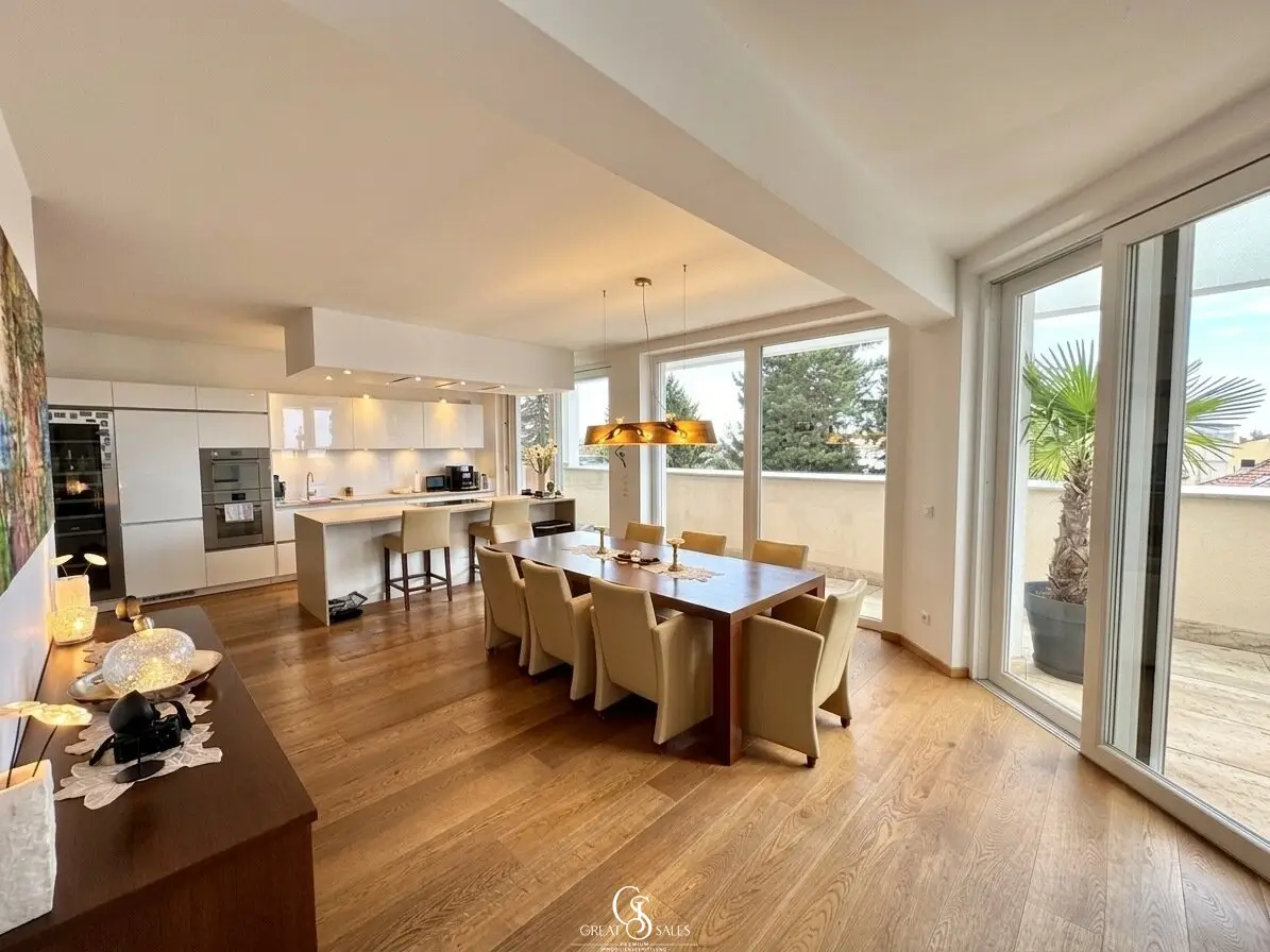 Exclusive penthouse with private approx. 140 m² roof terrace, swimspa and sauna south of Graz