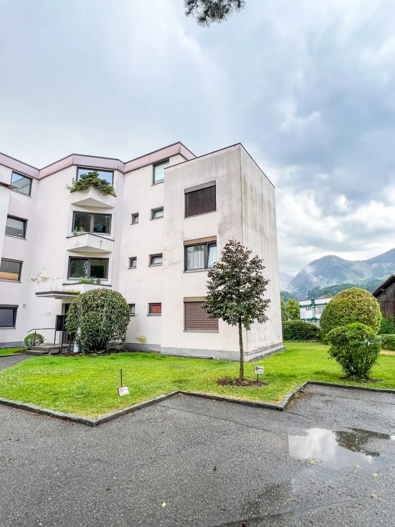 2-room apartment in Bludenz with balcony and garage