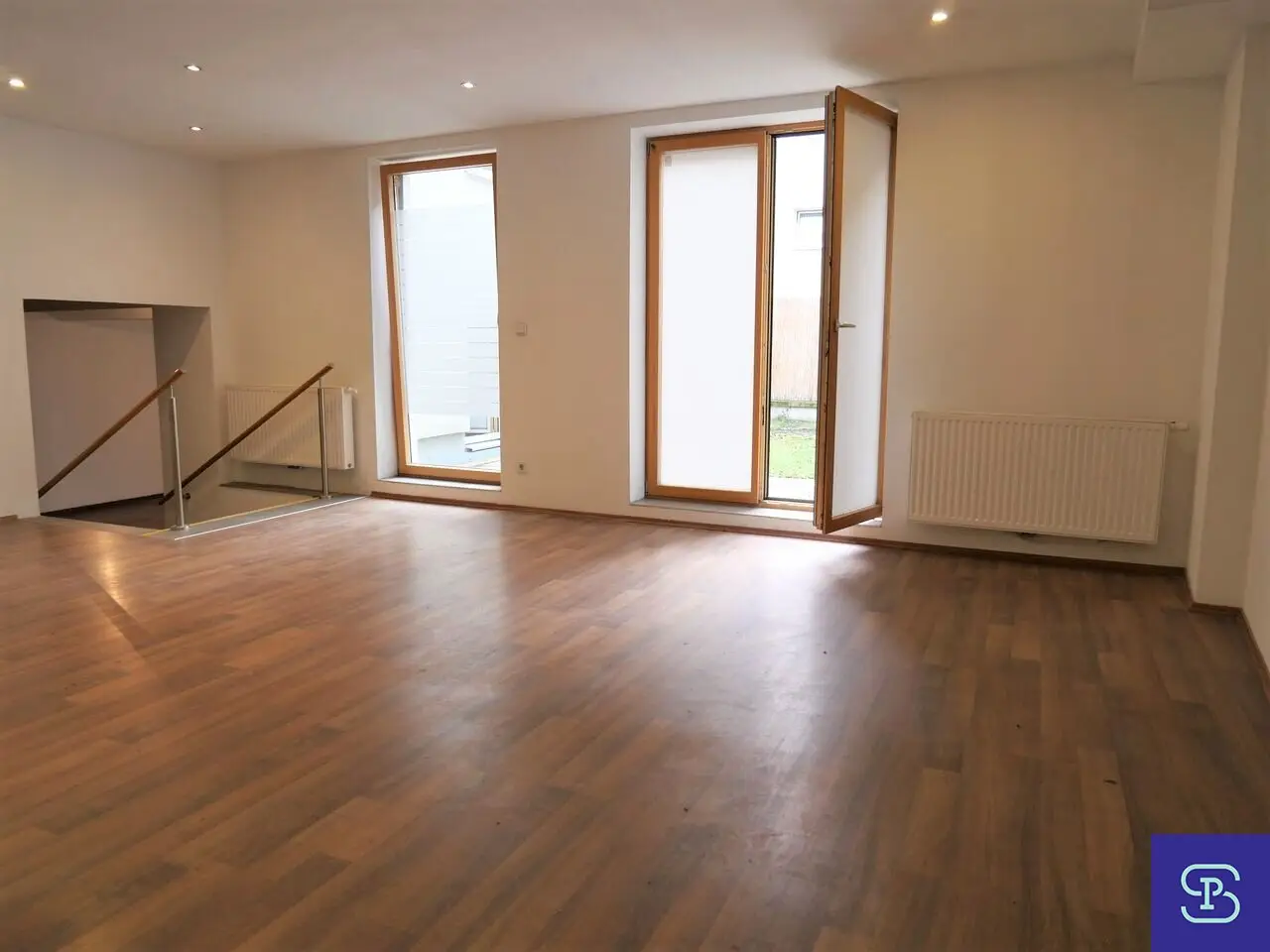Moderne 110m² Büro-, Praxis- oder Therapiefläche mit Einbauküche und Terrasse – 1140 Wien