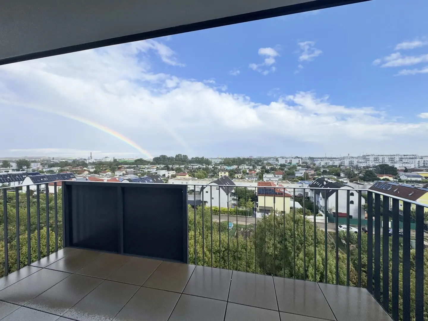 3-Zimmer mit Weitblick -  Absolute Ruhelage nahe Kagraner Platz