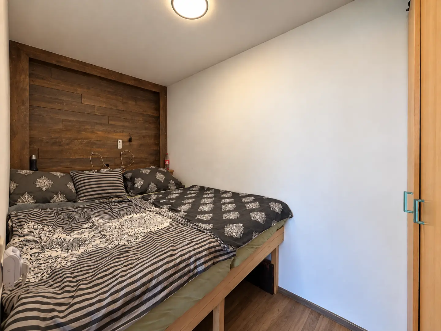 Central compact apartment with balcony