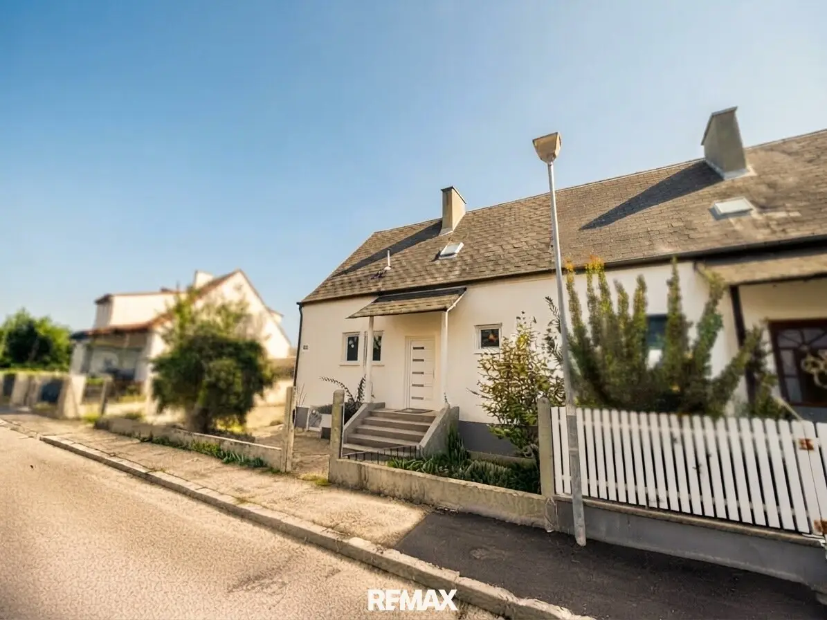 Frisch saniertes 4-Zimmer Haus in Wiener Neustadt – mit Erweiterungspotential!
