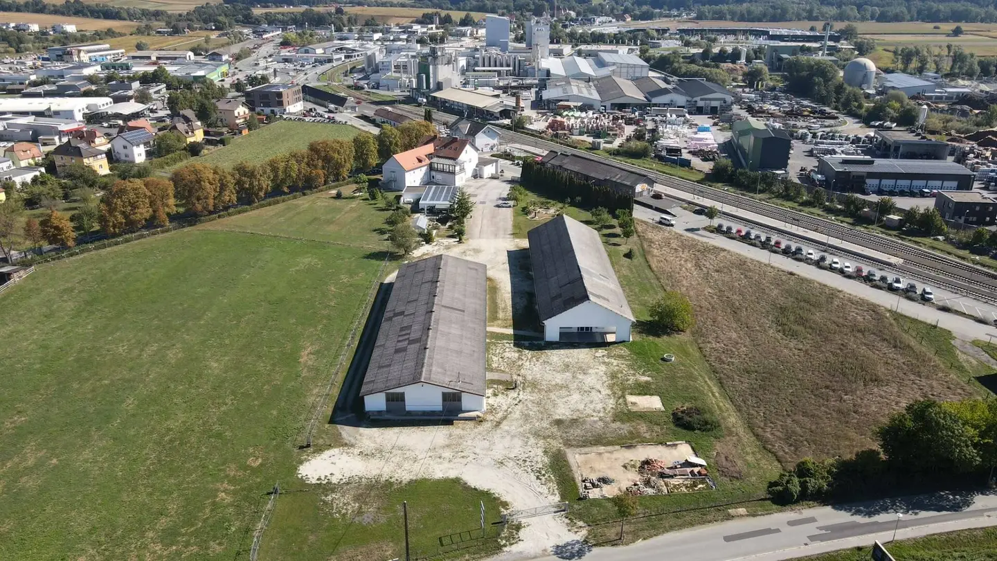 Lager- / Gewerbehalle mit 500 m² Nutzfläche in Hartberg zu vermieten – Erweiterung auf 1000 m² möglich