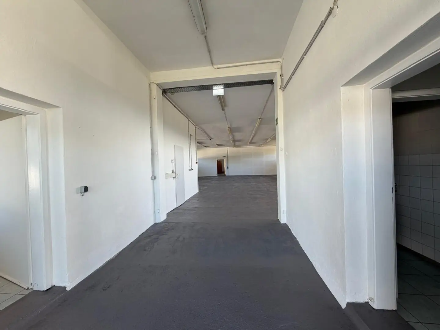 Office and commercial space with 520 m² usable area for rent in Hartberg