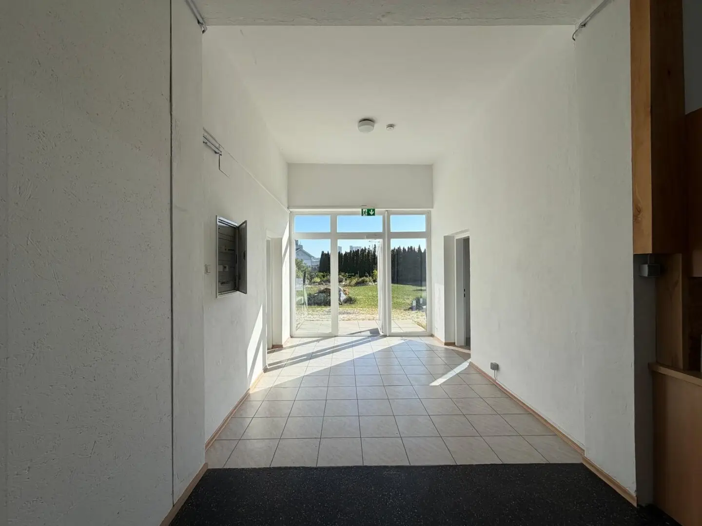 Office and commercial space with 520 m² usable area for rent in Hartberg