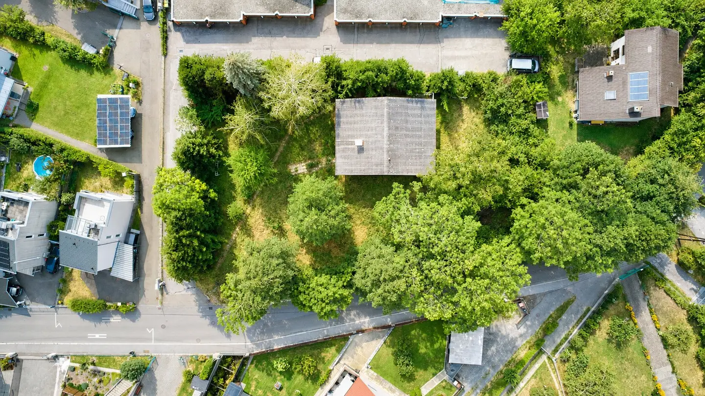 Spacious building plot with existing structure in Graz-St. Peter