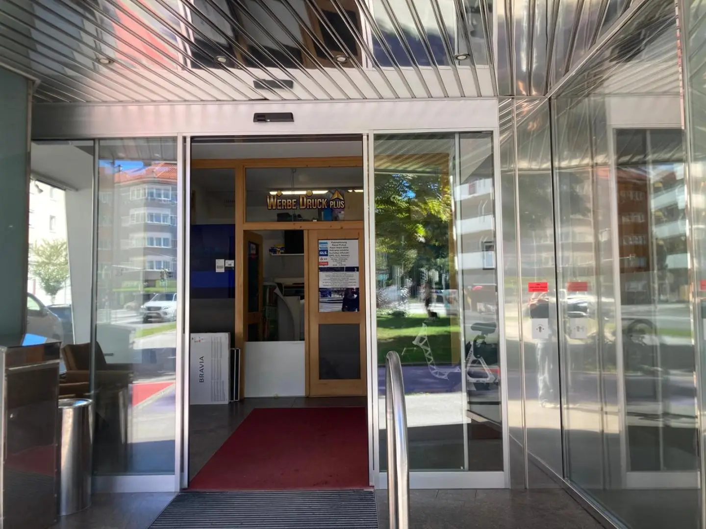 Helle kleine Einheit mit 24 7 Zugang Wohnung