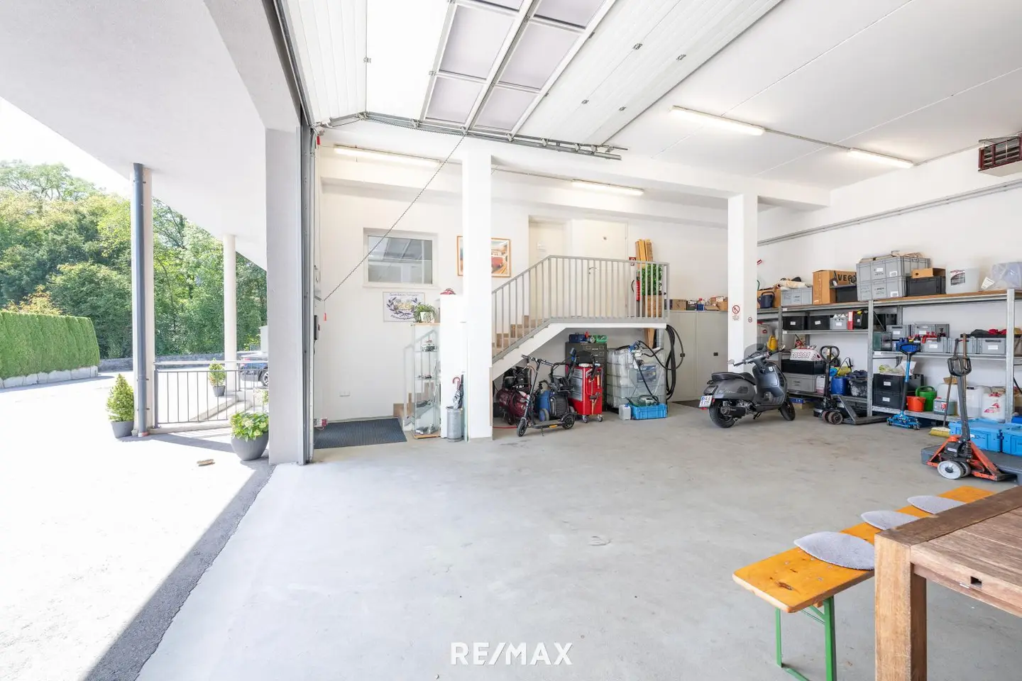 Penthouse above warehouse space with generous outdoor area