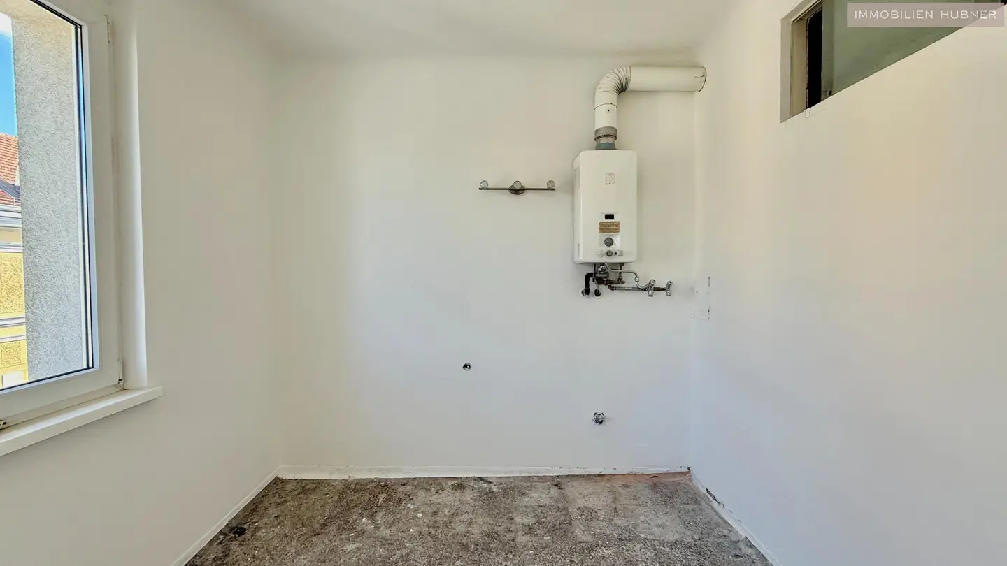 Bright apartment with open view and renovation potential