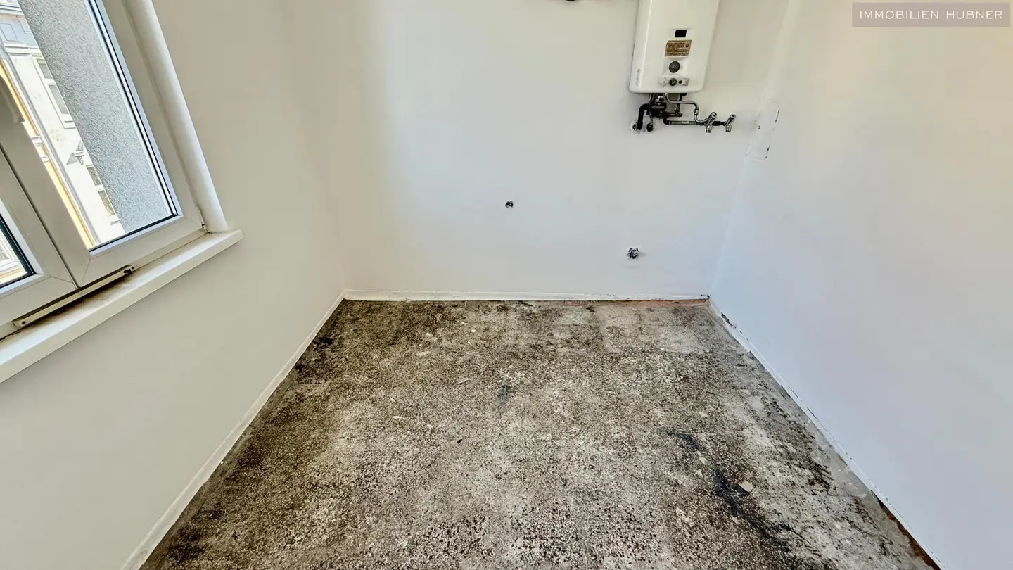 Bright apartment with open view and renovation potential