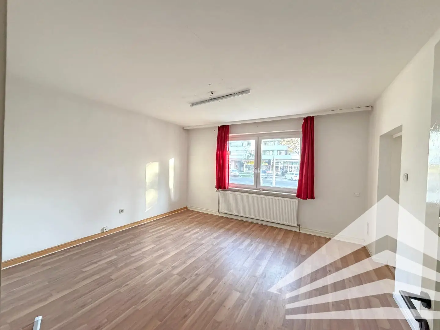 Zentrale Wohnung nahe Bulgariplatz mit Gartennutzung