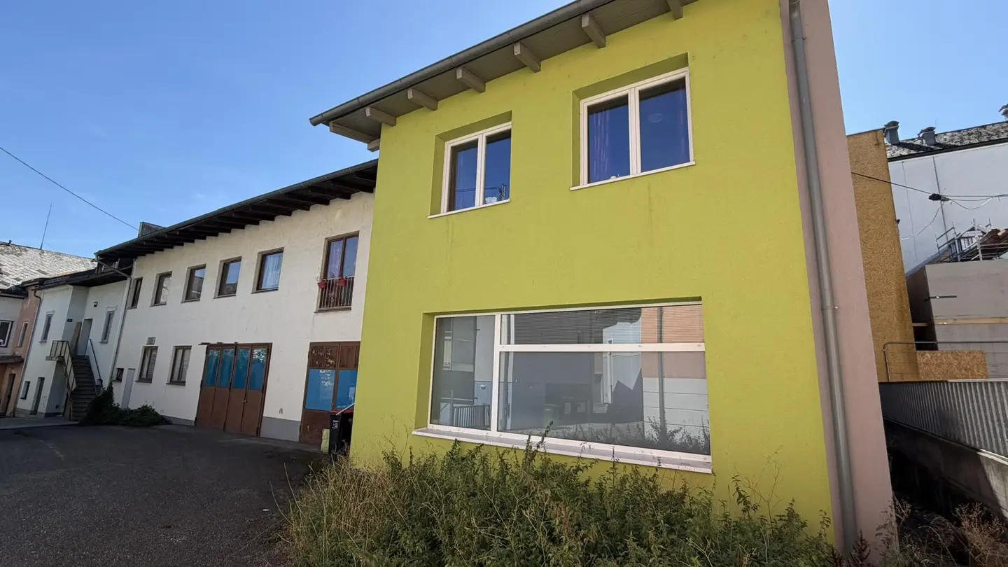 Zentral gelegene Wohnung mit Atelierpotenzial