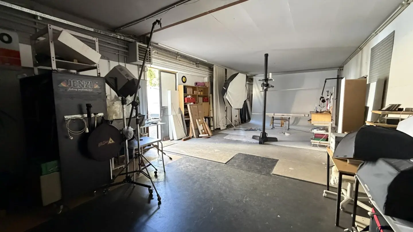 Zentral gelegene Wohnung mit Atelierpotenzial
