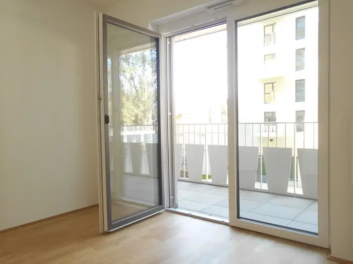 Q5 at the PARK 3-room quiet courtyard location sunny west balcony