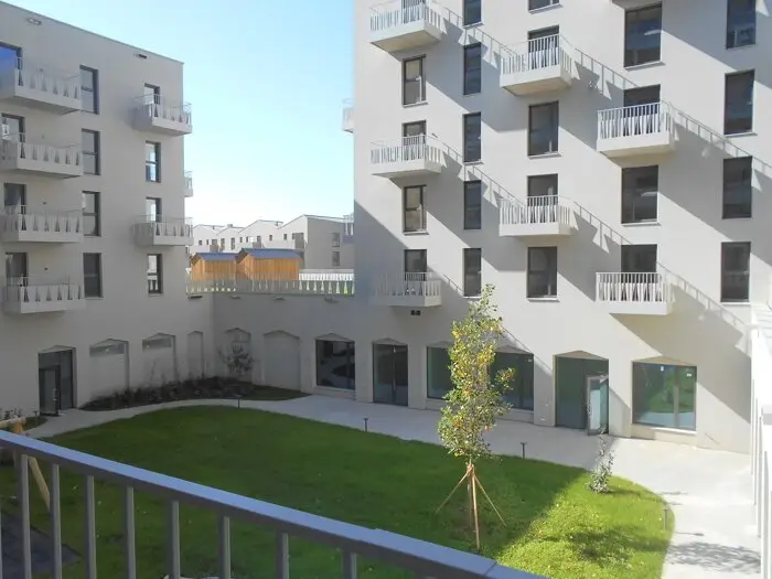 Q5 at the PARK 3-room quiet courtyard location sunny west balcony
