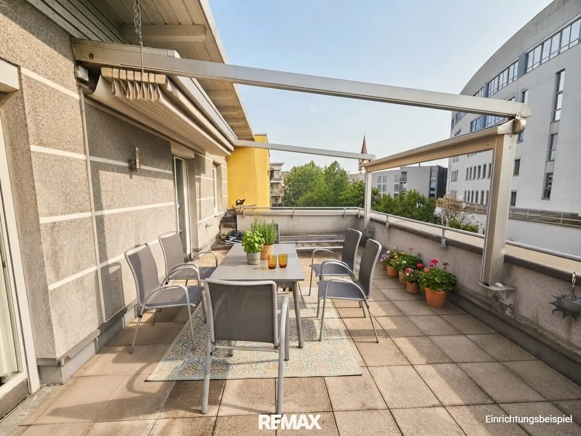 Well-kept 4-room attic apartment in Linz with 2 terraces and 2 underground parking spaces