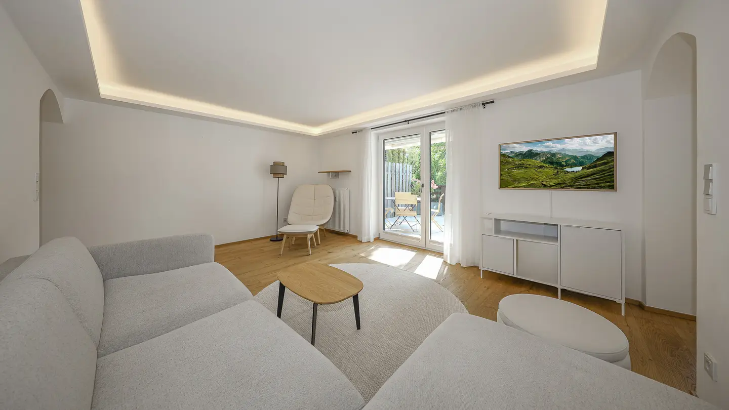 Bright Wohnung with terrace and Hahnenkamm view