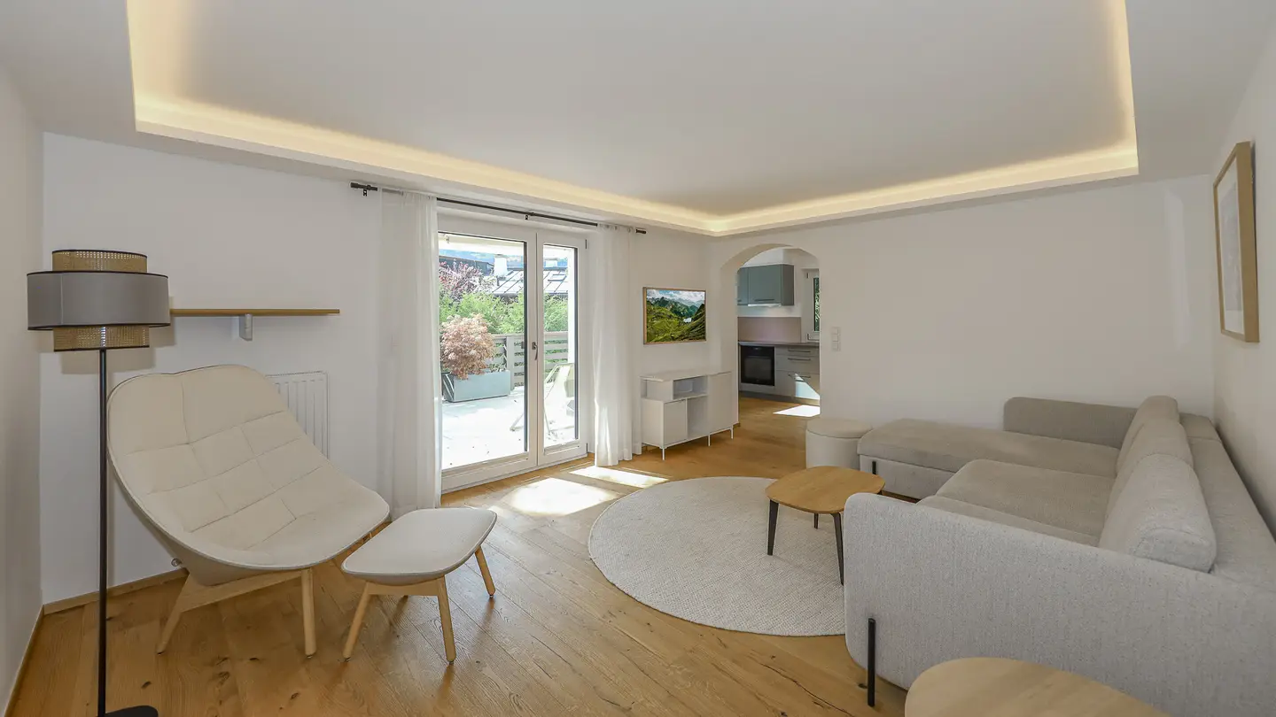 Bright Wohnung with terrace and Hahnenkamm view