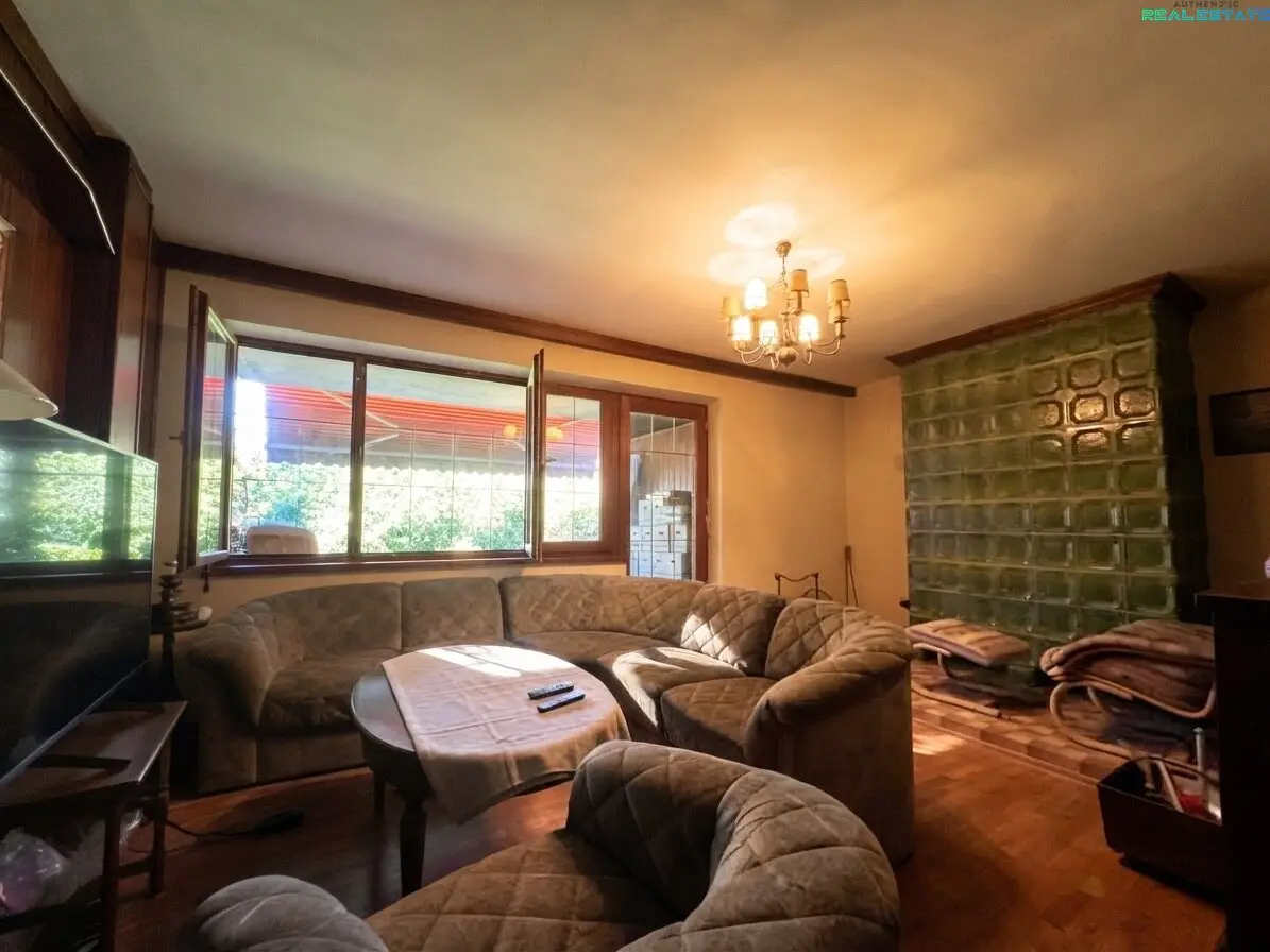 Charming single-family house with garden, terrace and garage in Petronell-Carnuntum