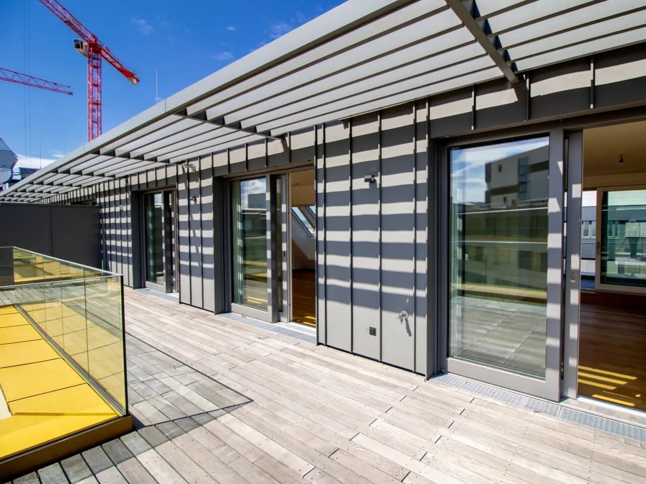 Lichtdurchflutete Maisonettewohnung mit Terrassen
