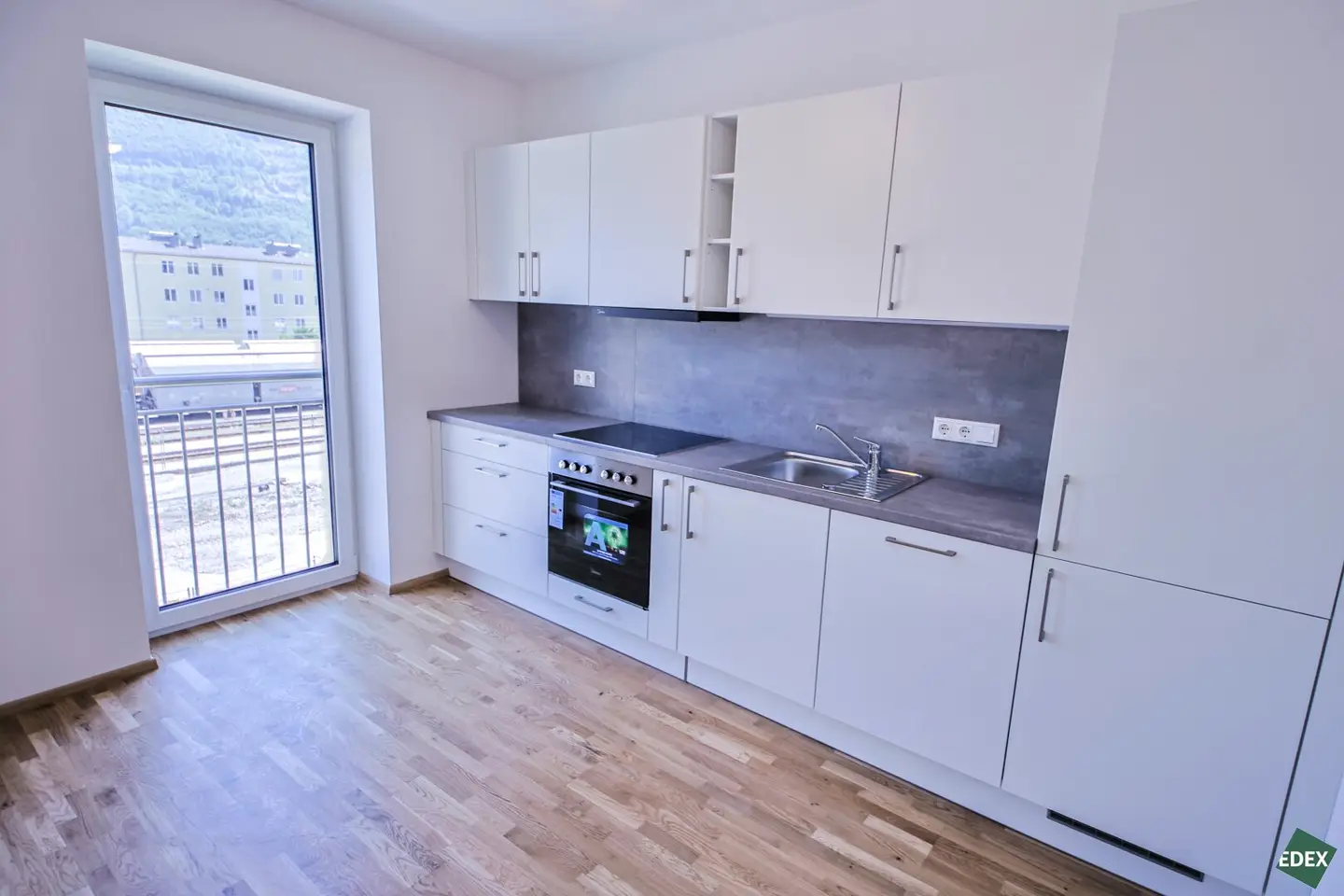 Core-renovated condominium in prime location of Ebensee am Traunsee - Top 5