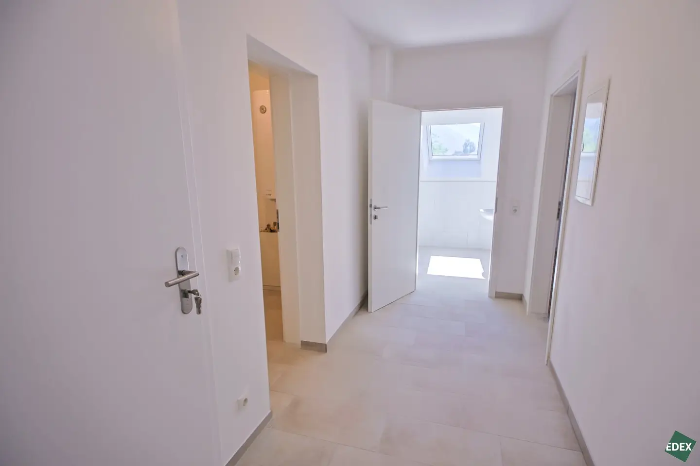 Core-renovated condominium in prime location of Ebensee am Traunsee - Top 6