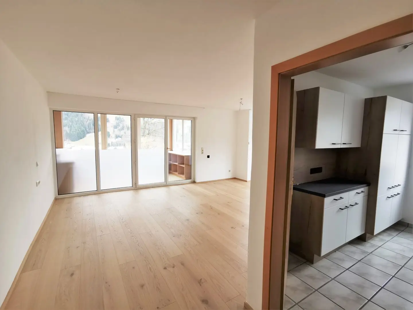 3-room apartment with glazed loggia and underground parking in the centre of St. Johann/Pongau